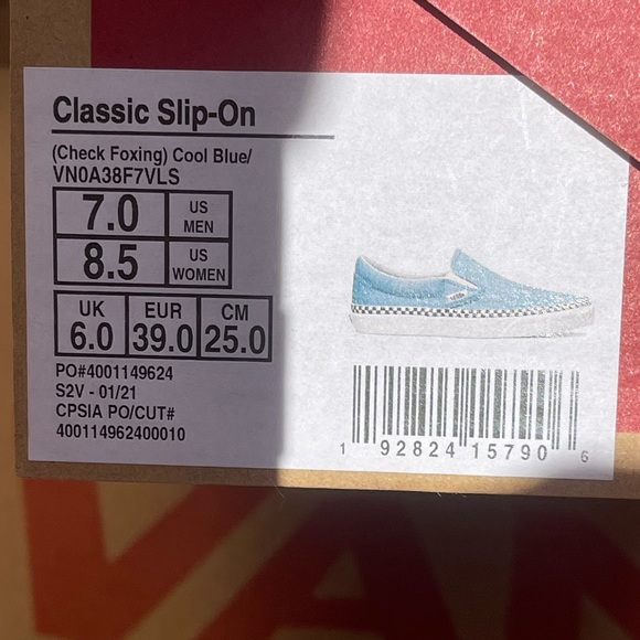 Classic Slip-On Vans - Picture 9 of 10